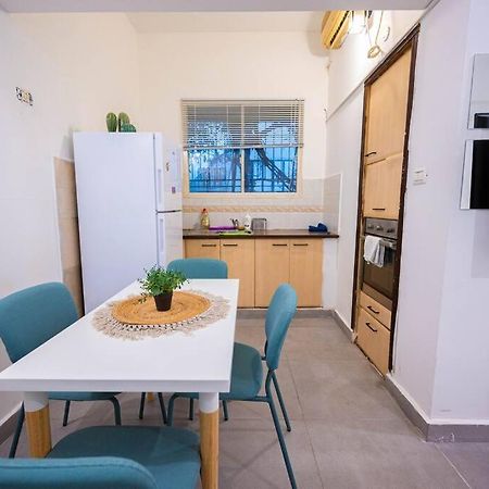 Studio Apartment In Ben Yehuda Cozy And Convinent Tel Aviv Esterno foto